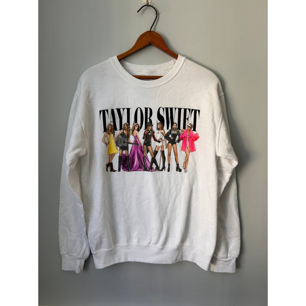 Taylor Swift Eras Tour Graphic Sweatshirt White Small Eras Outfits Pullover